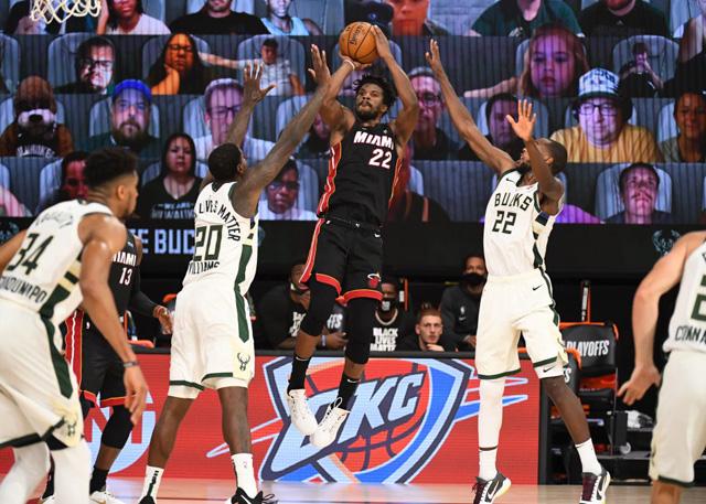 Los playoffs de la NBA Milwaukee Bucks vs. Miami Heat aún terminaron en fracaso